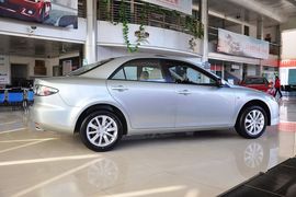 2012款一汽马自达6