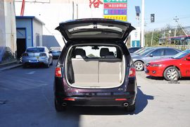 2013款马自达MAZDA8