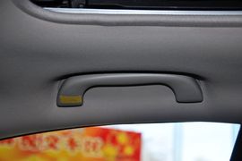 2013款马自达MAZDA8