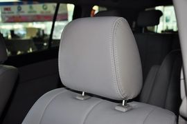 2013款马自达MAZDA8