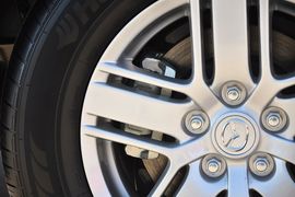 2013款马自达MAZDA8