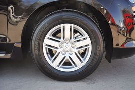 2013款马自达MAZDA8