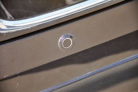2013款马自达MAZDA8