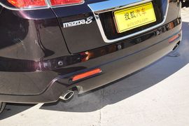 2013款马自达MAZDA8