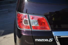 2013款马自达MAZDA8