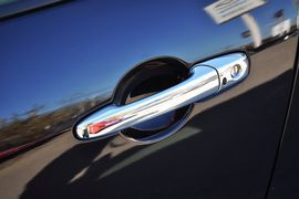 2013款马自达MAZDA8