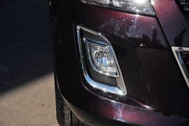 2013款马自达MAZDA8