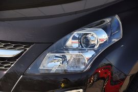 2013款马自达MAZDA8