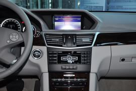 2013款奔驰E260L优雅型