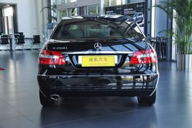 2013款奔驰E260L优雅型