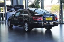 2013款奔驰E260L优雅型