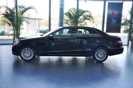 2013款奔驰E260L优雅型