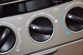 2013款一汽丰田花冠EX1.6L自动豪华版
