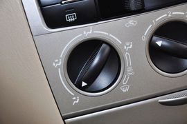 2013款一汽丰田花冠EX1.6L自动豪华版