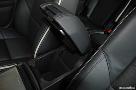 08款沃尔沃XC90运动版内饰