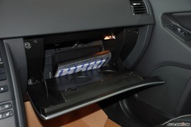 08款沃尔沃XC90运动版内饰