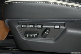08款沃尔沃XC90运动版内饰