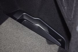 2011款现代索纳塔八2.0L