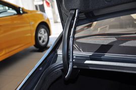 2011款现代索纳塔八2.0L