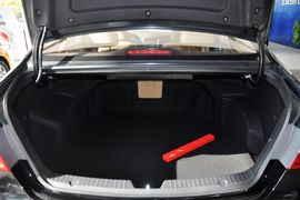 2011款现代索纳塔八2.0L