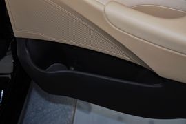 2011款现代索纳塔八2.0L