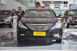 2011款现代索纳塔八2.0L