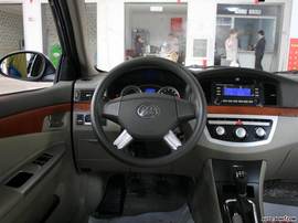 08款力帆620内饰