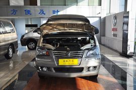 2013款东风风行菱智2.0L