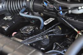 2013款东风风行菱智2.0L