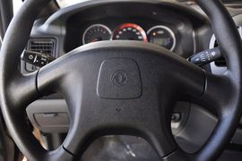 2013款东风风行菱智2.0L