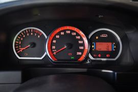 2013款东风风行菱智2.0L