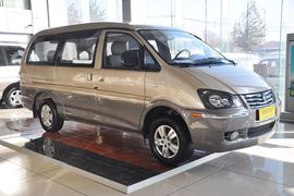 2013款东风风行菱智2.0L