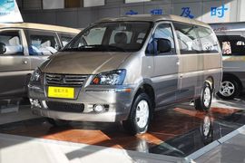 2013款东风风行菱智2.0L