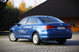 海外试驾全新桑塔纳1.6L自动