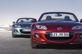 2013款马自达MX-5