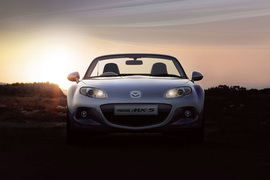 2013款马自达MX-5