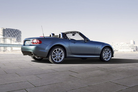 2013款马自达MX-5