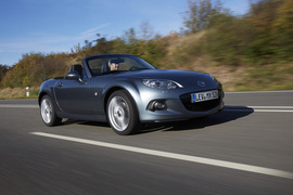 2013款马自达MX-5