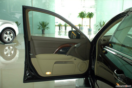 2010款讴歌RL实拍