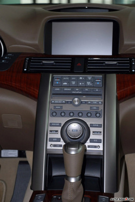 2010款讴歌RL实拍