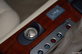 2010款讴歌RL实拍