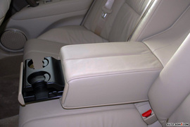 2010款讴歌RL实拍