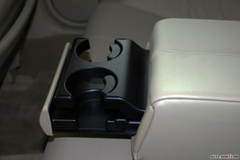 2010款讴歌RL实拍