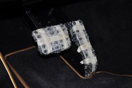 巴博斯60S龙年纪念版