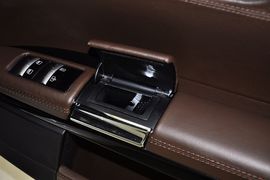 巴博斯60S龙年纪念版