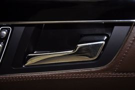 巴博斯60S龙年纪念版