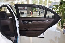 巴博斯60S龙年纪念版