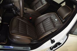 巴博斯60S龙年纪念版