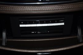 巴博斯60S龙年纪念版