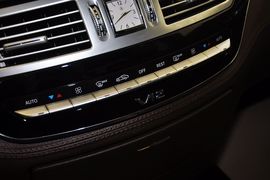 巴博斯60S龙年纪念版